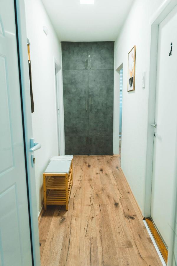 Zen Apartment *